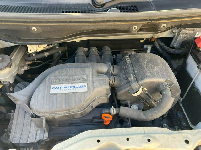 Ｎ－ＢＯＸカスタム Ｇ・Ｌパッケージ　タイミングチェーン　社外ナビ・フルセグＴＶ・Ｂｌｕｅｔｏｏｔｈ　左側パワースライドドア　ＥＴＣ　プッシュスタート　スマートキー　純正１４インチアルミ　ＨＩＤヘッドライト　ウインカー付電動格納ミラー（20枚目）