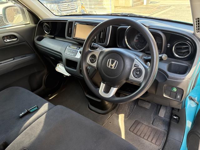 Ｎ－ＯＮＥ ツアラー・Ｌパッケージ　ターボ　タイミングチェーン車　スマートキー２個　ギャザーズナビ　地デジ　バックカメラ　ＥＴＣ　ブラックインテリア　ツートンカラースタイル　タイヤ２４年製造　車検整備付き（12枚目）