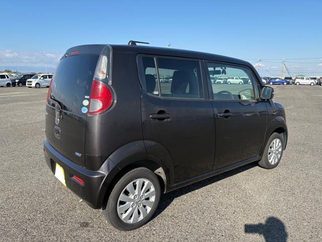 モコ Ｘ　純正ナビ　地デジＴＶ　Ｂｌｕｅｔｏｏｔｈ　ビルトインＥＴＣ　オートエアコン　スマートキー２個　プッシュスタート　タイミングチェーン車　車検令和８年１１月２３日まで　純正１４インチ２４年製造タイヤ（2枚目）