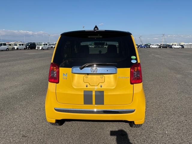 Ｎ－ＯＮＥ プレミアム　ツアラー・Ｌパッケージ　ターボ　ＬＭＳＰＯＲＴ１５インチアルミ２３年製造タイヤ　タイミングチェーン車　ナビ　地デジ　バックカメラ　ＥＴＣ　オートエアコン　スマートキー２個　車検整備付（3枚目）