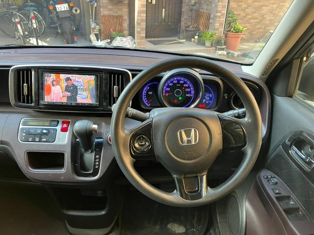 N-ONE プレミアム タイミングチェーン 社外ナビ・フルセグTV・Bluetooth・バックモニター スマートキー プッシュスタート 純正14インチアルミ ステアリングスイッチ 電動格納ミラー オートエアコン(10枚目)