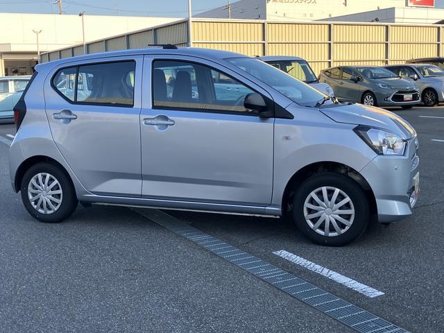 ミライース L SAIII スマアシ3・アイドリングストップ・マニュアルエアコン・ハロゲンヘッドライト・デジタルメーター・コーナーセンサー・キーレス・手引き式パーキングブレーキ・オートライト・オートハイビーム(13枚目)