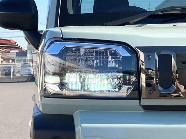 タフト Ｇ　ダーククロムベンチャー　キーフリーシステム／スカイフィールトップ／プッシュボタンエンジンスターター／アイドリングストップ／オートライト／コーナーセンサー／衝突回避支援システム／ＬＥＤヘッドライト／オートエアコン（4枚目）