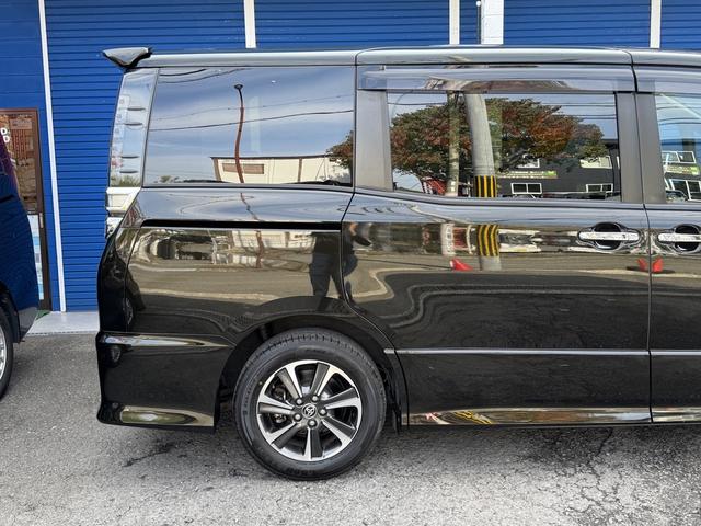 ヴォクシー ＺＳ　煌ＩＩ　１０インチナビ　フルセグＴＶ　バックモニター　雨滴除去　１２．１インチ後席モニター　両側電動スライドドア　メーター交換　交換前２７０１４ｋｍ交換後９２９２ｋｍ　合計３６３０６ｋｍ　プレミア１年保証（28枚目）