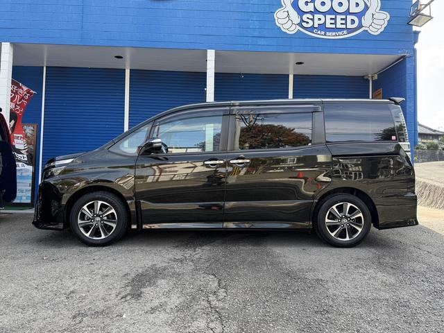 ヴォクシー ＺＳ　煌ＩＩ　１０インチナビ　フルセグＴＶ　バックモニター　雨滴除去　１２．１インチ後席モニター　両側電動スライドドア　メーター交換　交換前２７０１４ｋｍ交換後９２９２ｋｍ　合計３６３０６ｋｍ　プレミア１年保証（30枚目）