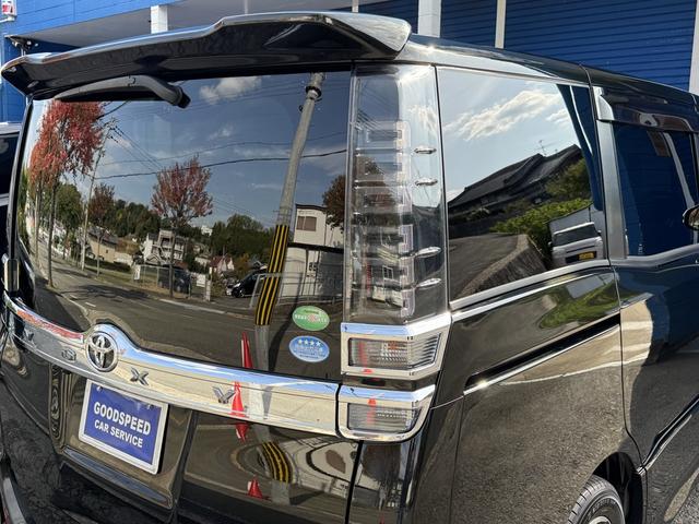 ヴォクシー ＺＳ　煌ＩＩ　１０インチナビ　フルセグＴＶ　バックモニター　雨滴除去　１２．１インチ後席モニター　両側電動スライドドア　メーター交換　交換前２７０１４ｋｍ交換後９２９２ｋｍ　合計３６３０６ｋｍ　プレミア１年保証（40枚目）