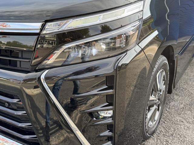 ヴォクシー ＺＳ　煌ＩＩ　１０インチナビ　フルセグＴＶ　バックモニター　雨滴除去　１２．１インチ後席モニター　両側電動スライドドア　メーター交換　交換前２７０１４ｋｍ交換後９２９２ｋｍ　合計３６３０６ｋｍ　プレミア１年保証（45枚目）