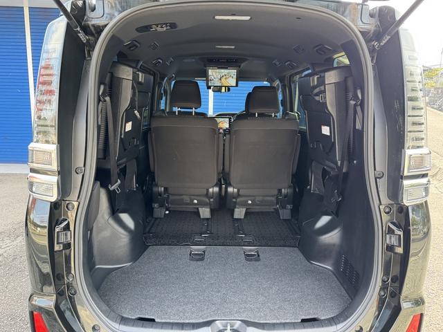 ヴォクシー ＺＳ　煌ＩＩ　１０インチナビ　フルセグＴＶ　バックモニター　雨滴除去　１２．１インチ後席モニター　両側電動スライドドア　メーター交換　交換前２７０１４ｋｍ交換後９２９２ｋｍ　合計３６３０６ｋｍ　プレミア１年保証（54枚目）