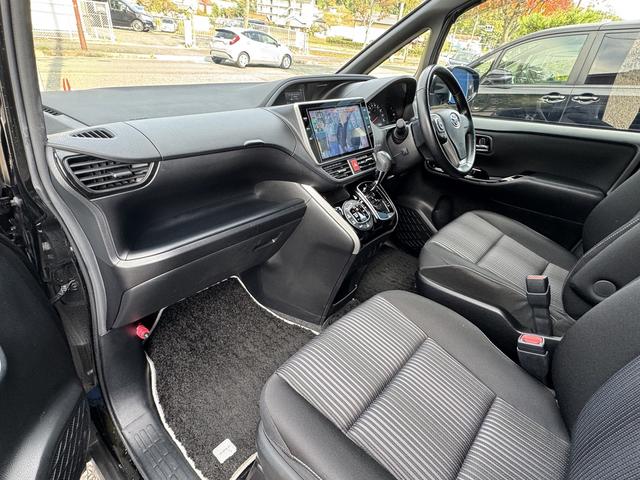 ヴォクシー ＺＳ　煌ＩＩ　１０インチナビ　フルセグＴＶ　バックモニター　雨滴除去　１２．１インチ後席モニター　両側電動スライドドア　メーター交換　交換前２７０１４ｋｍ交換後９２９２ｋｍ　合計３６３０６ｋｍ　プレミア１年保証（60枚目）