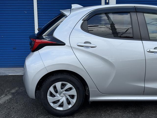 ヤリス ハイブリッドＧ　純正ナビ　フルセグＴＶ　パノラミックビューモニター　ＬＥＤヘッドライト　クルーズコントロール　ＥＴＣ２．０　セーフティセンス　ＲＳＡ　ＬＤＡ　プレミアブロンズ１年保証（29枚目）