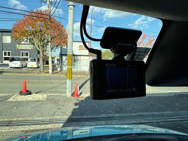 ルーミー カスタムＧ　純正９インチＤＡ　フルセグＴＶ　パノラミックビューモニター　ＥＴＣ　ＬＥＤヘッドライト　両側パワースライドドア　クルーズコントロール　スマートアシスト　前後ドラレコ　プレミアブロンズ１年保証（24枚目）