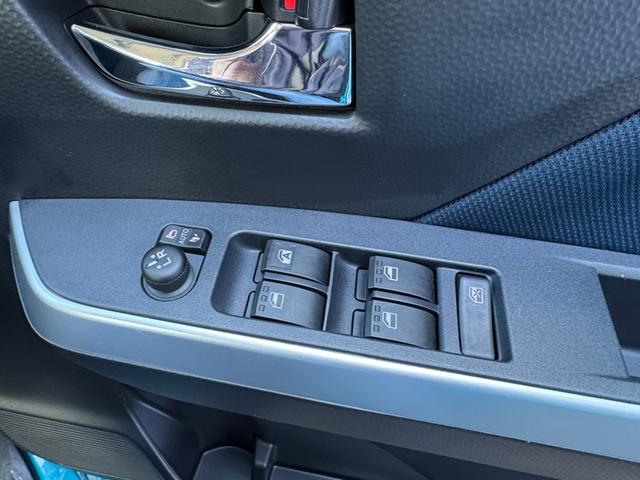 ルーミー カスタムＧ　純正９インチＤＡ　フルセグＴＶ　パノラミックビューモニター　ＥＴＣ　ＬＥＤヘッドライト　両側パワースライドドア　クルーズコントロール　スマートアシスト　前後ドラレコ　プレミアブロンズ１年保証（25枚目）