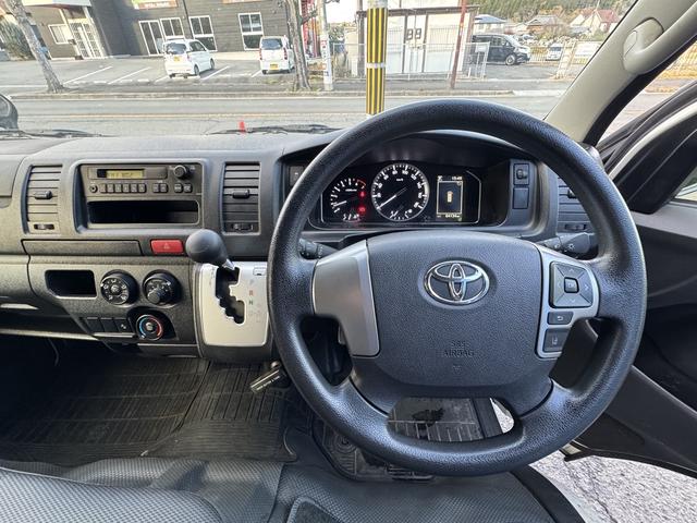 ハイエースバン ロングジャストローＤＸ　３人乗り　荷室床板張り　セーフティセンス　ＬＤＡ　ＰＫＳＢ　ＥＴＣ　キーレス　積載量１０００ｋｇ　プレミアブロンズ１年保証（11枚目）