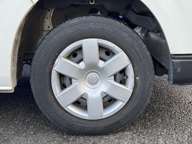 ハイエースバン ロングジャストローＤＸ　３人乗り　荷室床板張り　セーフティセンス　ＬＤＡ　ＰＫＳＢ　ＥＴＣ　キーレス　積載量１０００ｋｇ　プレミアブロンズ１年保証（30枚目）