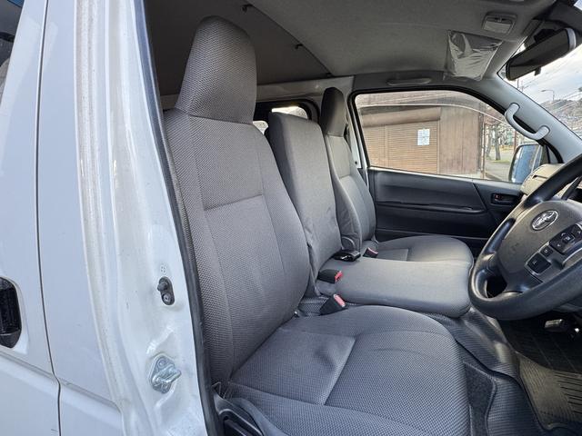 ハイエースバン ロングジャストローＤＸ　３人乗り　荷室床板張り　セーフティセンス　ＬＤＡ　ＰＫＳＢ　ＥＴＣ　キーレス　積載量１０００ｋｇ　プレミアブロンズ１年保証（44枚目）