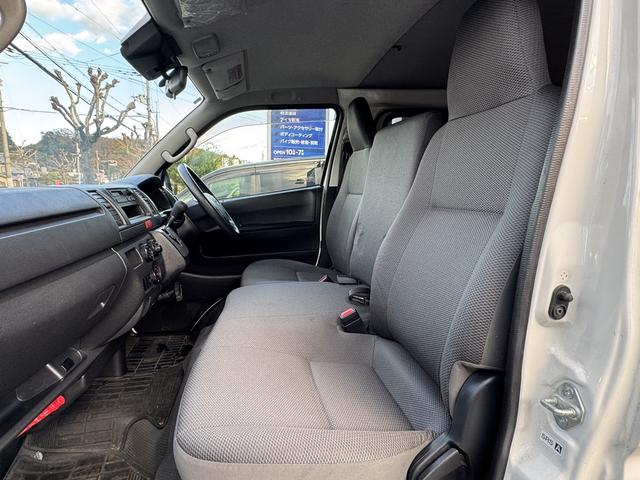 ハイエースバン ロングジャストローＤＸ　３人乗り　荷室床板張り　セーフティセンス　ＬＤＡ　ＰＫＳＢ　ＥＴＣ　キーレス　積載量１０００ｋｇ　プレミアブロンズ１年保証（50枚目）