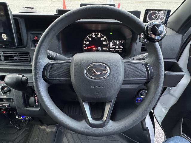 ハイゼットカーゴ クルーズ　アルパイン９インチディスプレイオーディオ　バックカメラ　スマートアシスト　デジタルミラー型ドライブレコーダー　スマートキー　ＬＥＤヘッドライト　フロントパワーウィンドウ　プレミアブロンズ１年保証（12枚目）