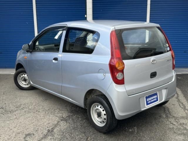 ミラ ＴＬ　５速マニュアル　ベース車両（6枚目）