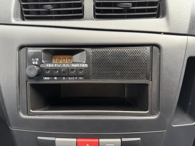 ミラ ＴＬ　５速マニュアル　ベース車両（18枚目）