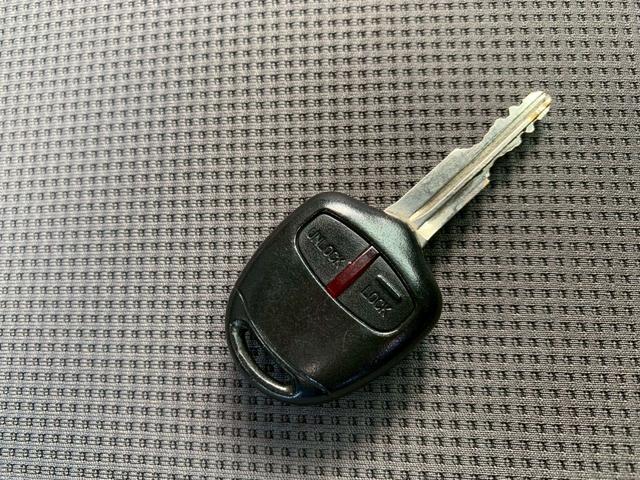 オッティ ライダー　ターボ　キーレス　ベンチシート　ナビ　ＨＩＤヘッドライト　純正アルミホイール　電動格納ミラー（30枚目）