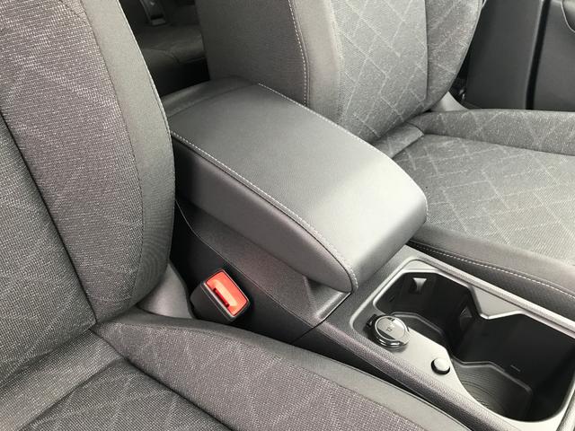 ゴルフ ＴＤＩアクティブアドバンス　ディーゼルターボ　新車保証書付　★ダイナミックコーナーライト★駐車支援システム★ＬＥＤマトリックスヘッドライト★ヘッドアップディスプレイ★ＬＥＤテールランプ★ディスカバリープロ付（27枚目）