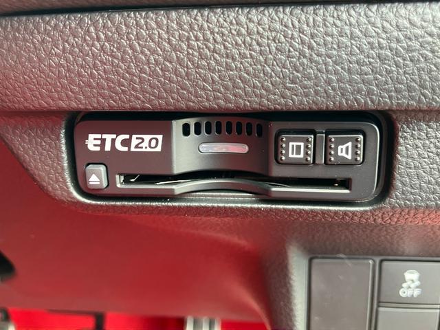 シビック タイプＲ　★ＴＹＰＥＲ専用１０．２インチデジタルグラフィックメーター＋ＬＥＤレブインジゲーター★専用フロントグリル・エアロダイナミクス・リヤスポイラー★グロスブラックフロントスポイラー（47枚目）