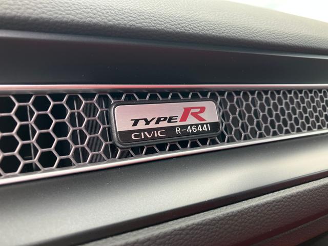 シビック タイプＲ　★ＴＹＰＥＲ専用１０．２インチデジタルグラフィックメーター＋ＬＥＤレブインジゲーター★専用フロントグリル・エアロダイナミクス・リヤスポイラー★グロスブラックフロントスポイラー（67枚目）