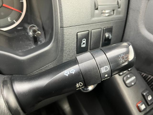 TOYOTA ISIS PLATANA