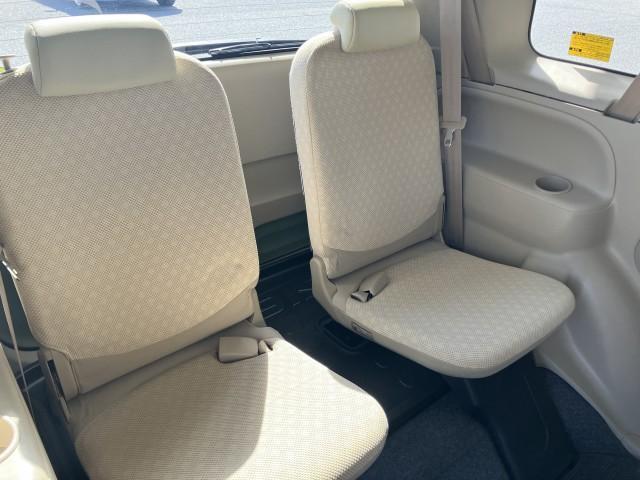 シエンタ Ｇ　両側パワースライドドア　ＨＩＤヘッドランプ　ＶＳＣ　★純正ＳＤナビＴＶ★ＤＶＤ再生付★ＣＤオーディオ★バックガイドモニター★エントリーキーレス★電動格納式リモコンドアミラー★コーナーセンサー付★３列シート７人乗り★プライバシーガラス★両側パワースライド（27枚目）