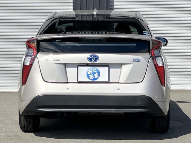 プリウス A セーフティセンス BSM・HUD パーキングアシスト ★純正9インチSDナビTV★Bluetooth★DVD再生付★ビルトインEТC【ナビ連動式】★バックガイドモニター★革巻きステアリングスイッチ★マルチインフォメーションディスプレイ(16枚目)