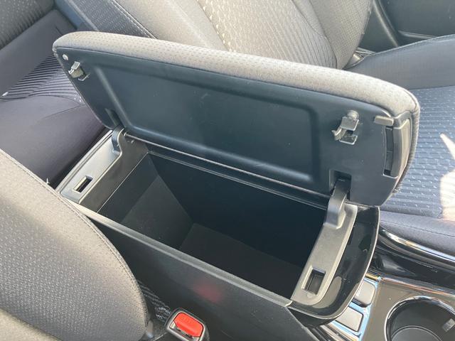 プリウス A セーフティセンス BSM・HUD パーキングアシスト ★純正9インチSDナビTV★Bluetooth★DVD再生付★ビルトインEТC【ナビ連動式】★バックガイドモニター★革巻きステアリングスイッチ★マルチインフォメーションディスプレイ(27枚目)