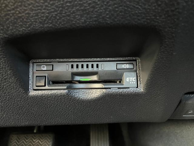 プリウス A セーフティセンス BSM・HUD パーキングアシスト ★純正9インチSDナビTV★Bluetooth★DVD再生付★ビルトインEТC【ナビ連動式】★バックガイドモニター★革巻きステアリングスイッチ★マルチインフォメーションディスプレイ(46枚目)