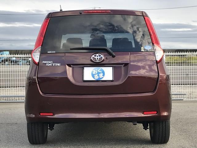 パッソセッテ １．５Ｇ　３列シート７人乗り　ディスチャージヘッドランプ　★３列シート７人乗り★キーフリーシステム★オートエアコン★革巻きステアリング★ビルトインＥＴＣ★ケンウッドＣＤオーディオ★フロントベンチシート（16枚目）