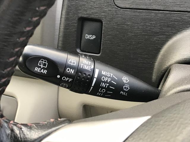 パッソセッテ １．５Ｇ　３列シート７人乗り　ディスチャージヘッドランプ　★３列シート７人乗り★キーフリーシステム★オートエアコン★革巻きステアリング★ビルトインＥＴＣ★ケンウッドＣＤオーディオ★フロントベンチシート（33枚目）