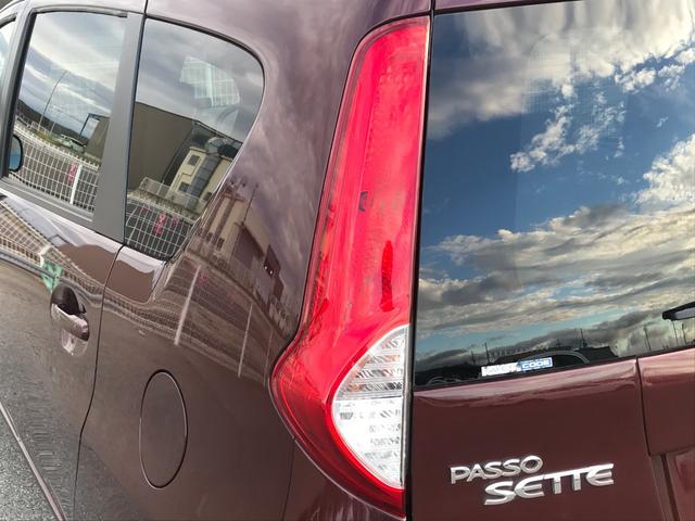 パッソセッテ １．５Ｇ　３列シート７人乗り　ディスチャージヘッドランプ　★３列シート７人乗り★キーフリーシステム★オートエアコン★革巻きステアリング★ビルトインＥＴＣ★ケンウッドＣＤオーディオ★フロントベンチシート（57枚目）
