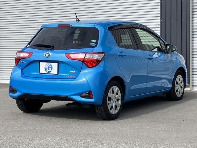 ヴィッツ ハイブリッドU 内装色・バレルブラウンインテリア ★オプション装備車★トヨタセーフティセンス★マルチインフォメーションディスプレイ★革巻きステアリングスイッチ付★クルーズコントロール★純正9インチSDナビTV★Blue tooth(18枚目)