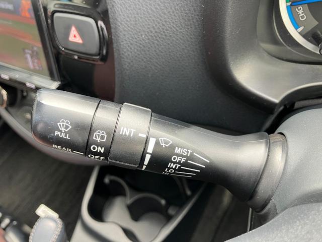 ヴィッツ ハイブリッドU 内装色・バレルブラウンインテリア ★オプション装備車★トヨタセーフティセンス★マルチインフォメーションディスプレイ★革巻きステアリングスイッチ付★クルーズコントロール★純正9インチSDナビTV★Blue tooth(31枚目)