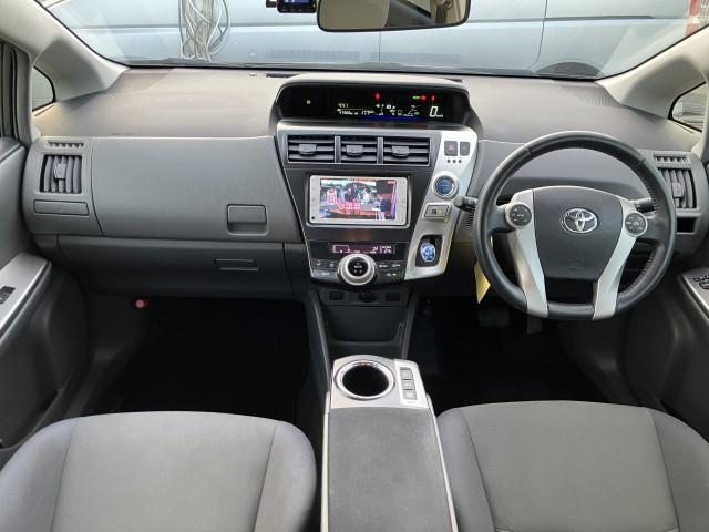 プリウスアルファ S 純正SDナビTV バックガイドモニター 革巻きステア ★前後ドライブレコーダー付★純正SDナビTV★Blue tooth★バックガイドモニター★革巻きステアリングスイッチ付★マルチインフォメーションディスプレイ★プライバシーガラス(9枚目)