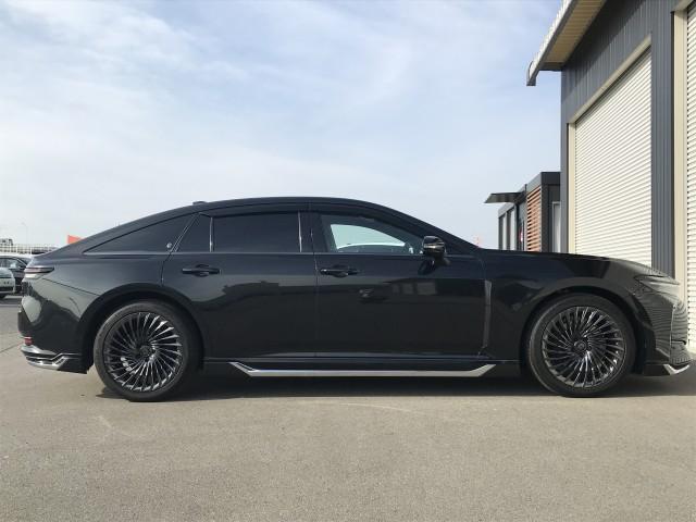 クラウン Z モデリスタエアロ ブラックパッケージ パノラマルーフ ★オプション装備車★モデリスタエアロパーツ【フロントスポイラー・サイドスカート・リヤスパッツ】★モデリスタ・ミラーガーニッシュ★ボディカラー・プレシャスブラックパール【219】(18枚目)