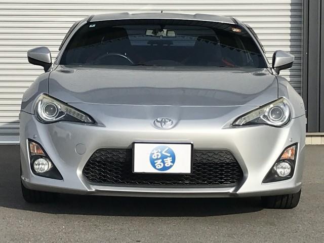 ８６ ＧＴ　パドルシフト６速　トルセンＬＳＤ　コーナーセンサー　★純正ナビＴＶ★Ｂｌｕｅｔｏｏｔｈ★ＥＴＣ【ナビ連動式】★バックモニター★コーナーセンサー付★ＶＳＣ－ＴＲＣ★サイド・カーテンエアバック★革巻きステアリング★パドルシフト【６速】（12枚目）