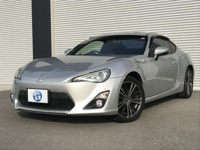 ８６ ＧＴ　パドルシフト６速　トルセンＬＳＤ　コーナーセンサー　★純正ナビＴＶ★Ｂｌｕｅｔｏｏｔｈ★ＥＴＣ【ナビ連動式】★バックモニター★コーナーセンサー付★ＶＳＣ－ＴＲＣ★サイド・カーテンエアバック★革巻きステアリング★パドルシフト【６速】（13枚目）