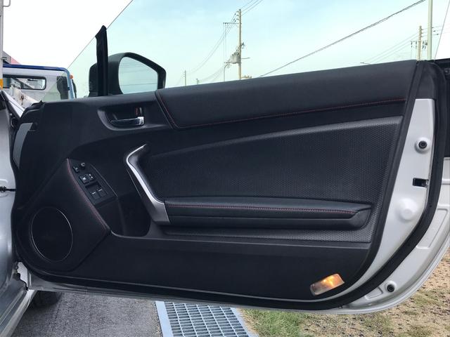 ８６ ＧＴ　パドルシフト６速　トルセンＬＳＤ　コーナーセンサー　★純正ナビＴＶ★Ｂｌｕｅｔｏｏｔｈ★ＥＴＣ【ナビ連動式】★バックモニター★コーナーセンサー付★ＶＳＣ－ＴＲＣ★サイド・カーテンエアバック★革巻きステアリング★パドルシフト【６速】（40枚目）