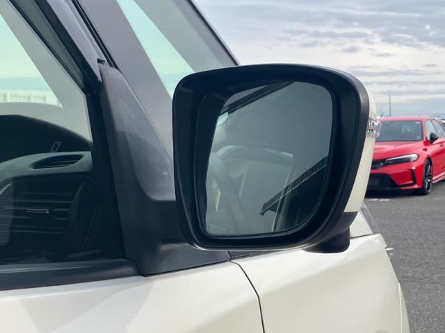 セレナ ハイウェイスター Vセレクション 専用アルパインナビTV ★ユーザー買取車!★AA出品歴無し!★セレナ専用アルパインナビTV★フルセグ★DVD再生★Blue tooth★インテリジェントパーキングアシスト★アラウンドビューモニター(56枚目)