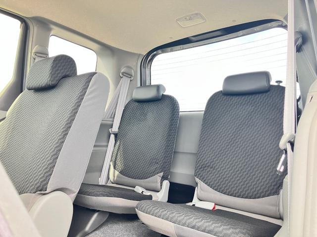 シエンタ Ｘリミテッド　３列シート７人乗り　純正エアロ　ＳＤナビＴＶ　★ＤＶＤ再生付★ＣＤオーディオ★バックガイドモニター★オプションセンターコンソールボックス付★エントリーキーレス★左側パワースライドドア★電動格納式リモコンドアミラー（33枚目）