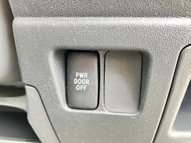 シエンタ Ｘリミテッド　３列シート７人乗り　純正エアロ　ＳＤナビＴＶ　★ＤＶＤ再生付★ＣＤオーディオ★バックガイドモニター★オプションセンターコンソールボックス付★エントリーキーレス★左側パワースライドドア★電動格納式リモコンドアミラー（45枚目）