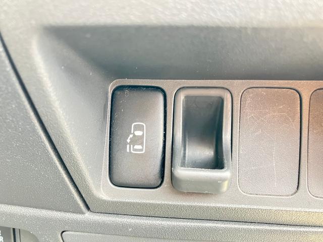 シエンタ Ｘリミテッド　３列シート７人乗り　純正エアロ　ＳＤナビＴＶ　★ＤＶＤ再生付★ＣＤオーディオ★バックガイドモニター★オプションセンターコンソールボックス付★エントリーキーレス★左側パワースライドドア★電動格納式リモコンドアミラー（47枚目）