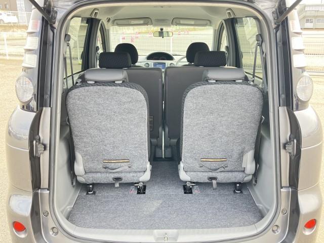 シエンタ Ｘリミテッド　３列シート７人乗り　純正エアロ　ＳＤナビＴＶ　★ＤＶＤ再生付★ＣＤオーディオ★バックガイドモニター★オプションセンターコンソールボックス付★エントリーキーレス★左側パワースライドドア★電動格納式リモコンドアミラー（57枚目）