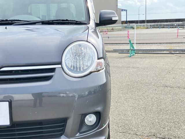 シエンタ Ｘリミテッド　３列シート７人乗り　純正エアロ　ＳＤナビＴＶ　★ＤＶＤ再生付★ＣＤオーディオ★バックガイドモニター★オプションセンターコンソールボックス付★エントリーキーレス★左側パワースライドドア★電動格納式リモコンドアミラー（63枚目）