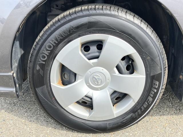 シエンタ Ｘリミテッド　３列シート７人乗り　純正エアロ　ＳＤナビＴＶ　★ＤＶＤ再生付★ＣＤオーディオ★バックガイドモニター★オプションセンターコンソールボックス付★エントリーキーレス★左側パワースライドドア★電動格納式リモコンドアミラー（72枚目）