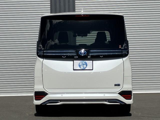 ヴォクシー ハイブリッドS-Z モデリスタエアロ ユニバーサルS ★オプション装備車★モデリスタエアロパーツセットA【フロントスポイラー・サイドスカート(ユニバーサルステップ付車)・リヤスカート】★モデリスタサイドドアガーニッシュ付(16枚目)